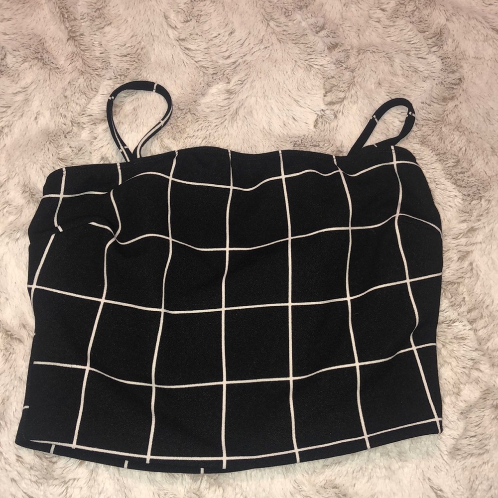 Very short crop top